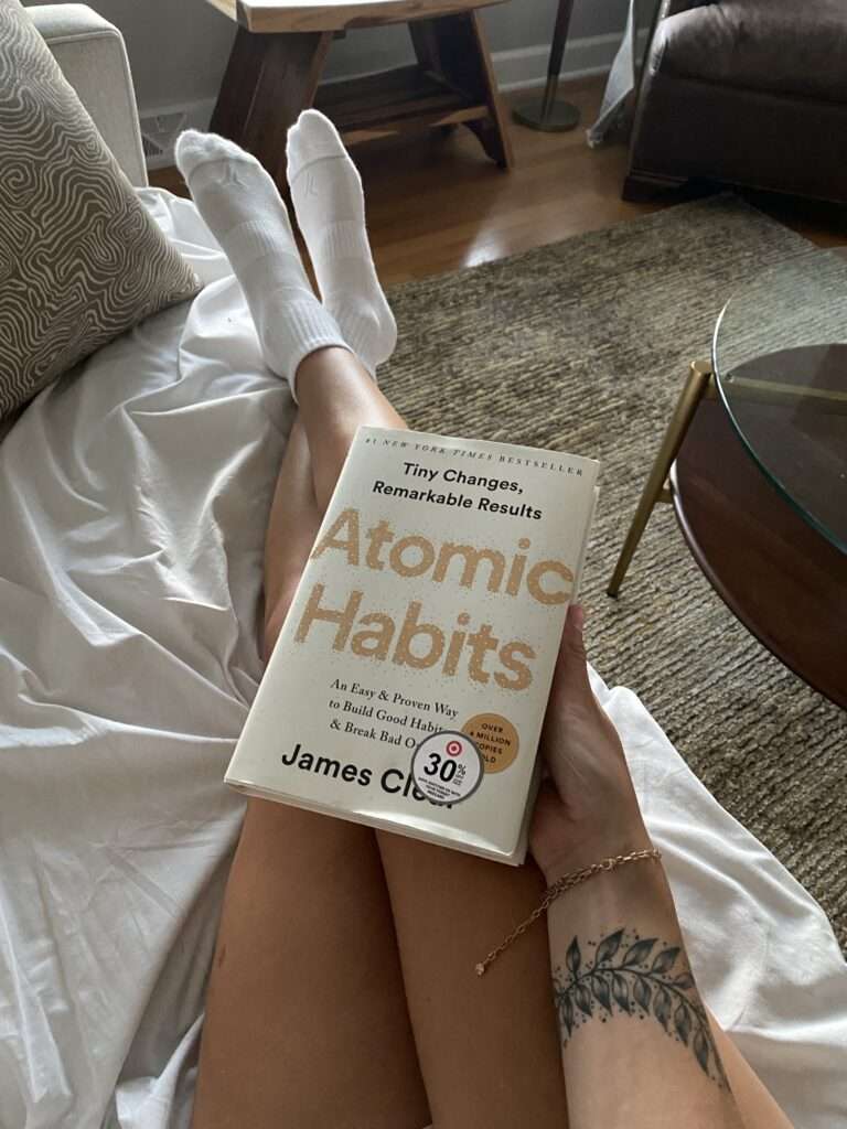 Image of the Atomic Habits by James Clear book